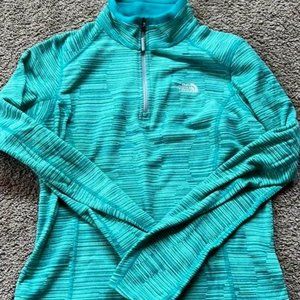 Women’s North Face Quarter Zip Front Fleece